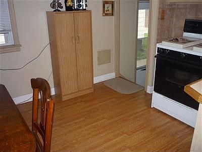 5th image of 5014 Krueger Ave