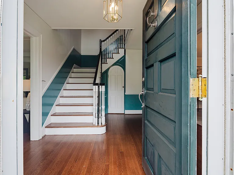 3 Holmewood Ln — Photo 2