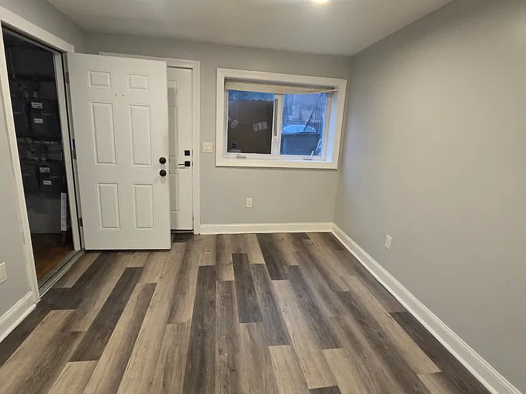 50 Jewett Ave #G — Photo 6