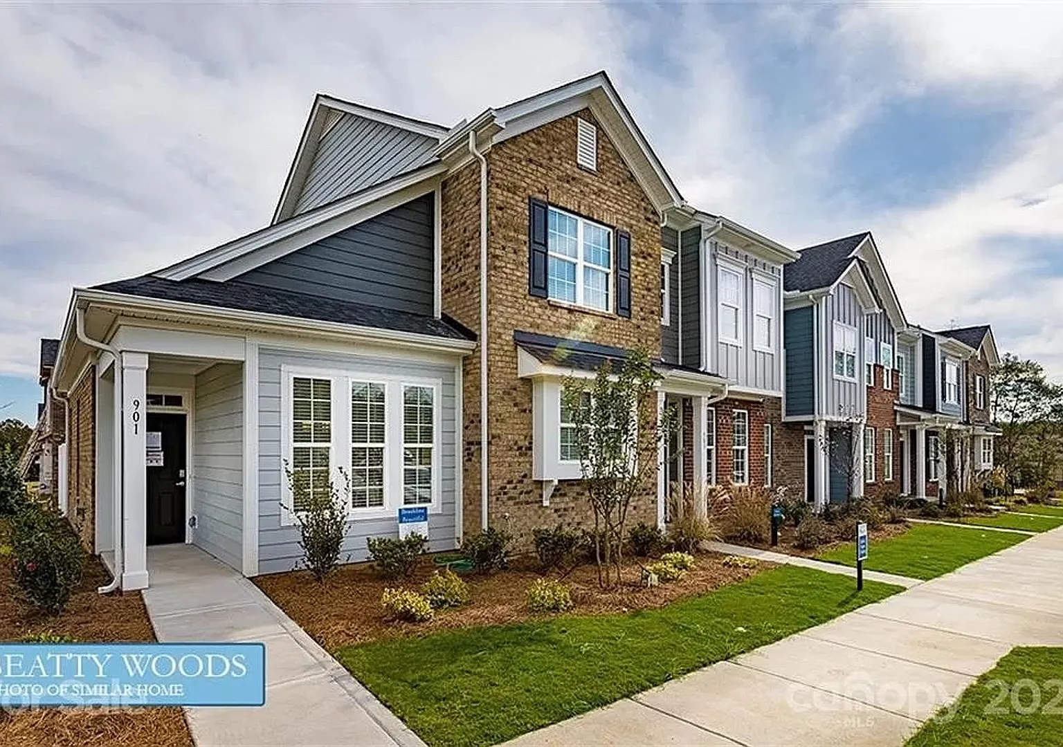 Room for Rent in 3 Bedroom Townhome at 1029 Beatty Woods Ln — Photo 1