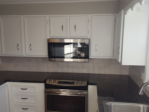 Counter space galore!