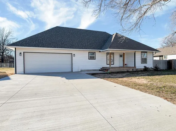 115 N Lincoln St, Cheney, KS 67025