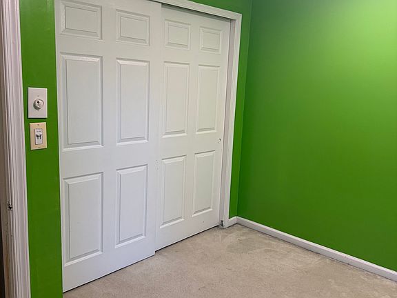 4th image of 4009 Washington Dr