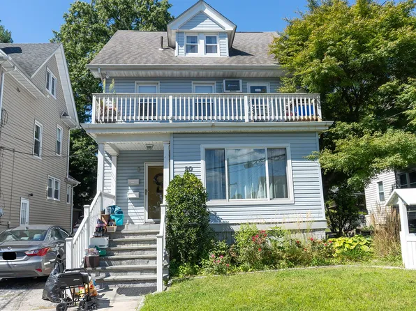 20 Pelhamside Drive, New Rochelle, NY 10801