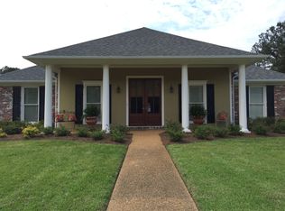 140 Trace Cove Dr, Madison, MS 39110