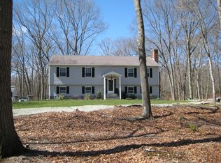 129 Bunker Hill Rd, Guilford, CT 06437