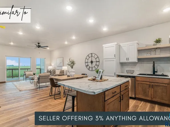 8011 E 44th St, Sioux Falls, SD 57110