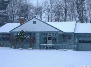 1348 Canterbury Rd, Westlake, OH 44145