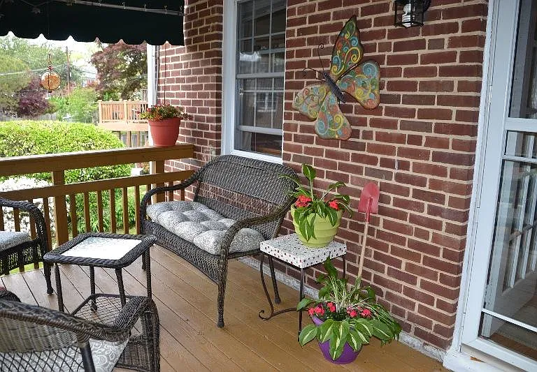 Back deck with awning