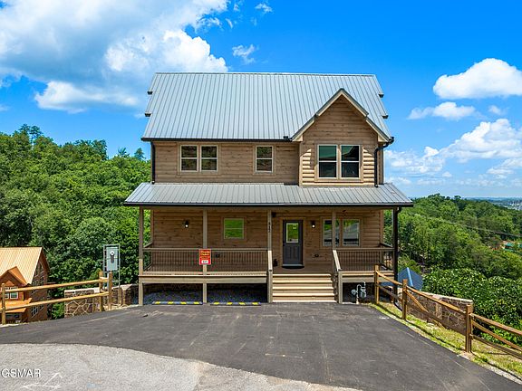 2nd image of 812 Peak Loop Way Lot 23