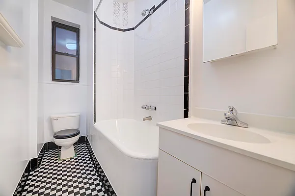 Rented by Compass | media 19