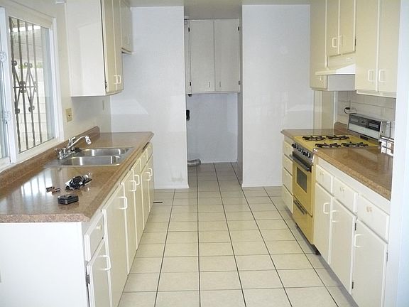 5th image of 2992 Doria Way