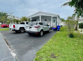 2213 NW 14th Ave, Boynton Beach, FL 33436