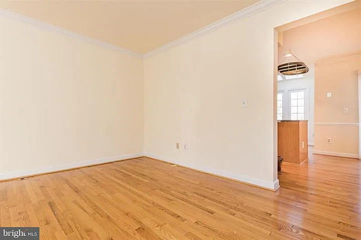 3 bed, 1600 sqft, $2,850 — Photo 3