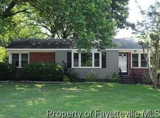 1013 Martindale Dr, Fayetteville, NC 28304