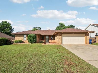630 N Edgewood Ter, Mustang, OK, 73064