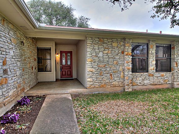 2nd image of 11200 Thorny Brook Trl
