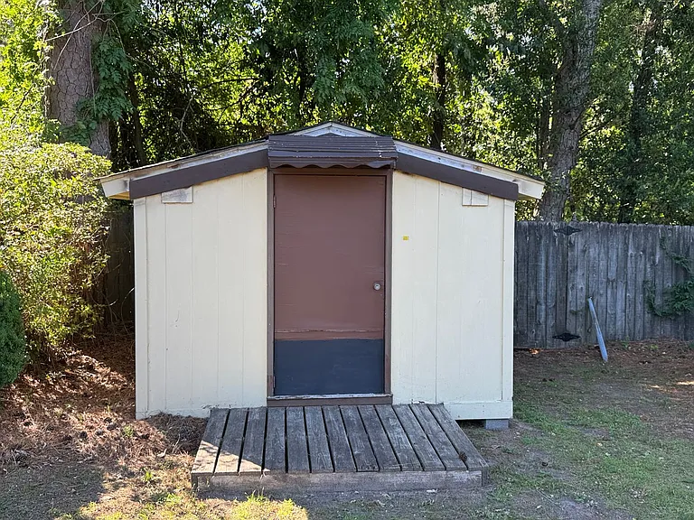 521 Vista Dr — Photo 24
