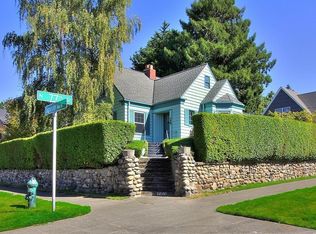 7702 Sunnyside Ave N, Seattle, WA 98103