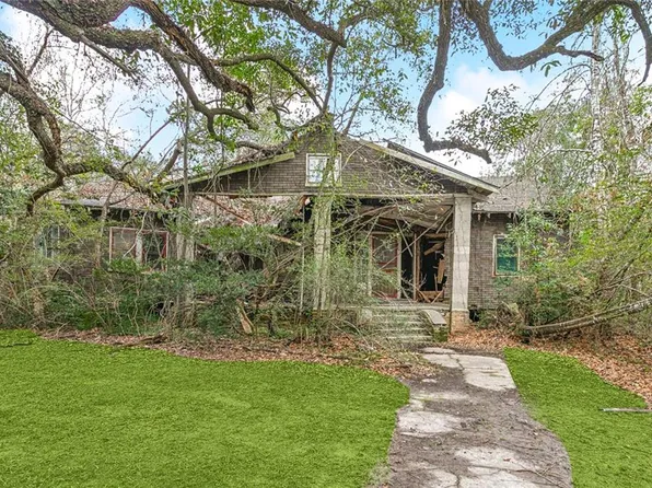 60262 S 8th St, Lacombe, LA 70445