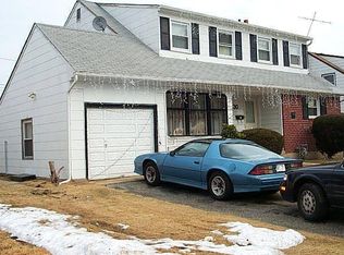 30 Joyce Ave, Massapequa, NY 11758