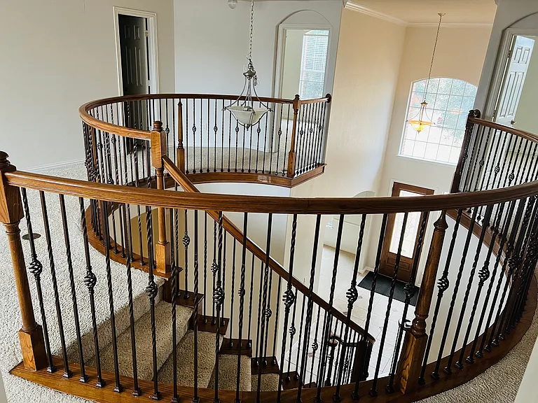 221 Westminister Ave — Photo 3