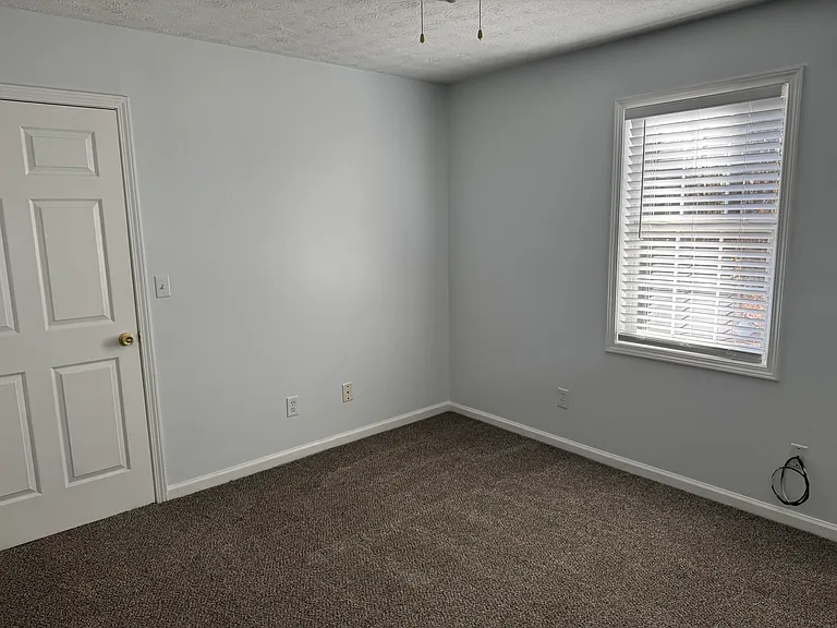 2975 Summit Ln — Photo 8
