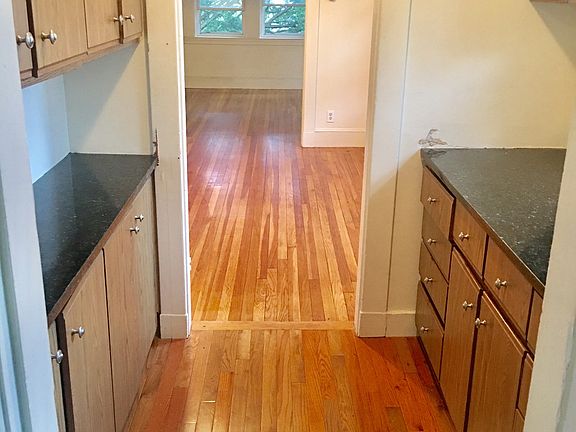3rd image of 9 Elmwood Park #2