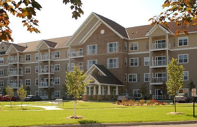 1st image of 1480 Applewood Ct W Unit 304