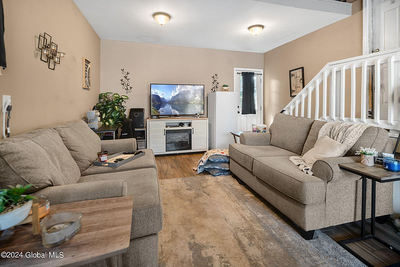4th image of 2103 Nahant Street