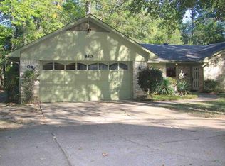 880 Maxey Rd, Longview, TX 75605