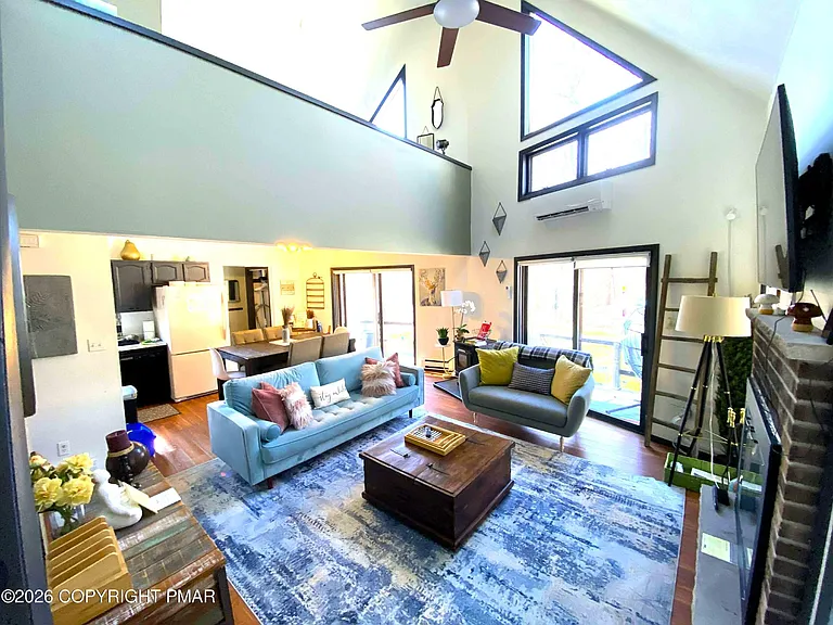 9026 Idlewild Dr — Photo 8