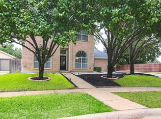 1119 Hartman Ct, Arlington, TX 76006