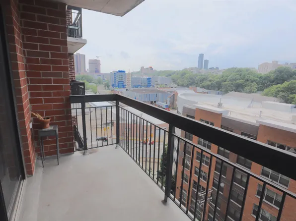 700 1st Street image 1 of 27