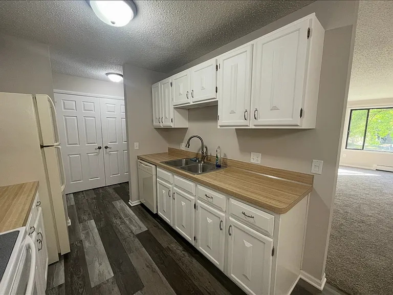 3917 Heritage Hills Dr #106 — Photo 4