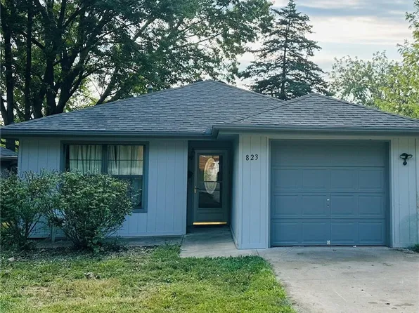 823 S Raymond St, Independence, MO 64050