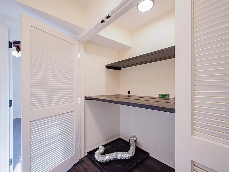 3413 Rainview Cir — Photo 23