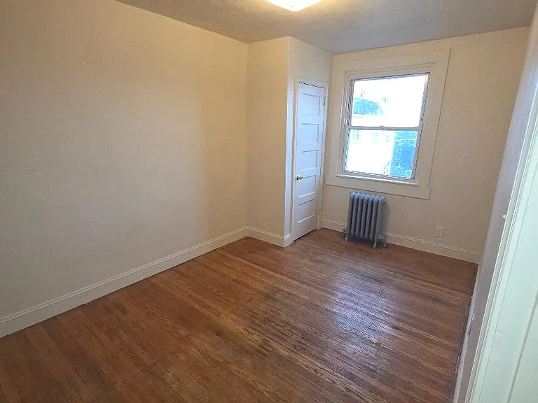 7166 Radbourne Rd — Photo 7