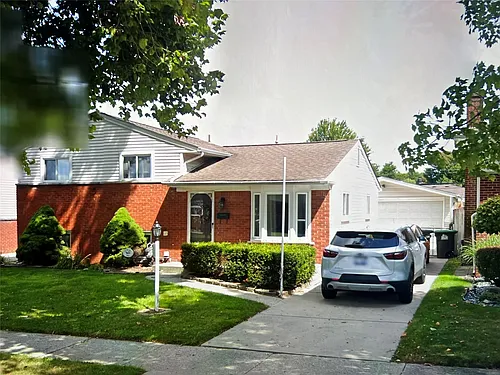 9651 Blaty St Photo 1