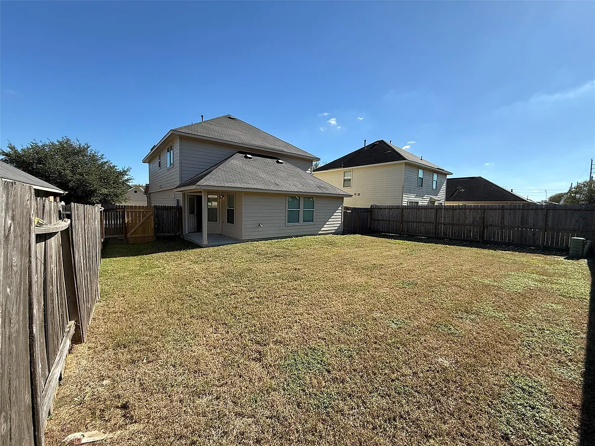 Building Photo - 22267 Doubletree Park Dr