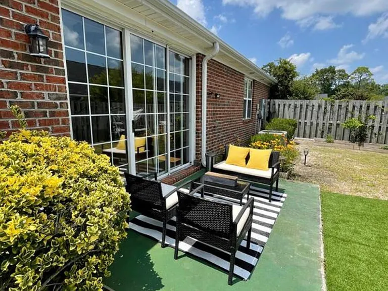 5006 Carleton Dr #119 — Photo 5