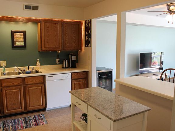2nd image of 1352 Meadowcreek Dr
