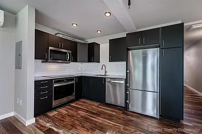 245 N 7th St — Photo 4