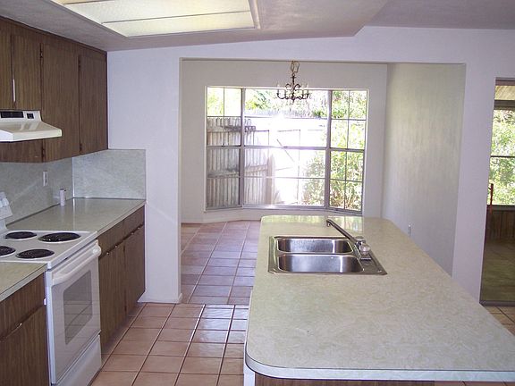 Island Kitchen