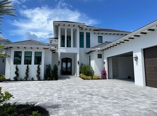 9923 Montiano Ct, Naples, FL 34113