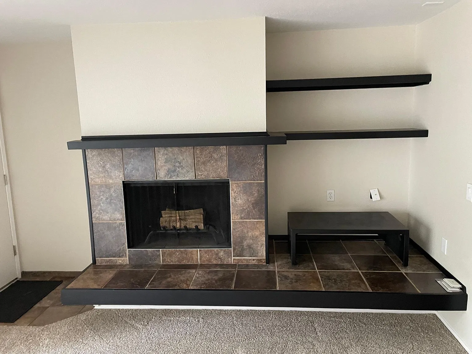 2 bed, 1.5 bath, 1360 sqft, $2,050 — Photo 2