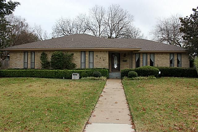 1st image of 810 Kingsbridge Dr
