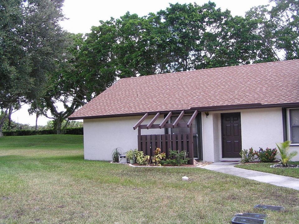 1st image of 121 Via De Casas Norte