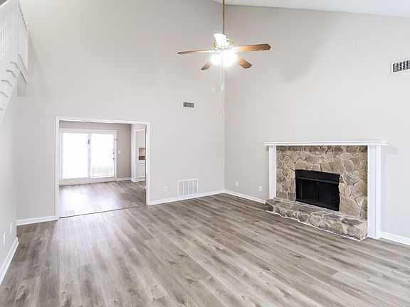 4th image of 818 Bristol Way