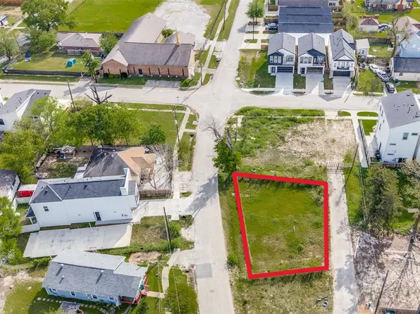 4436 Noble St, Houston, TX 77020